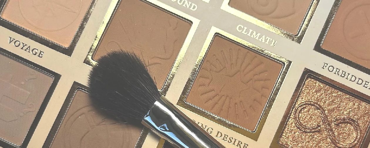Lush palette of brown with a brush